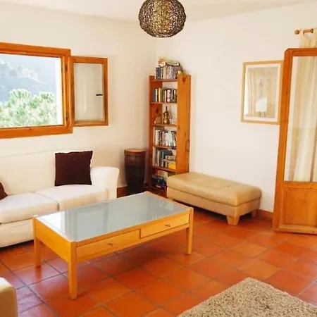 Holiday home Casa Rural 4 Chimeneas