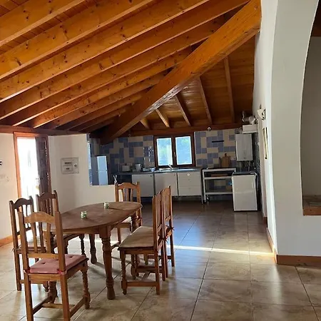 Holiday home Casa Rural 4 Chimeneas *